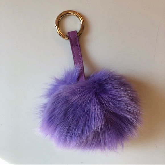 Purple fur keychain - Picture 1 of 3